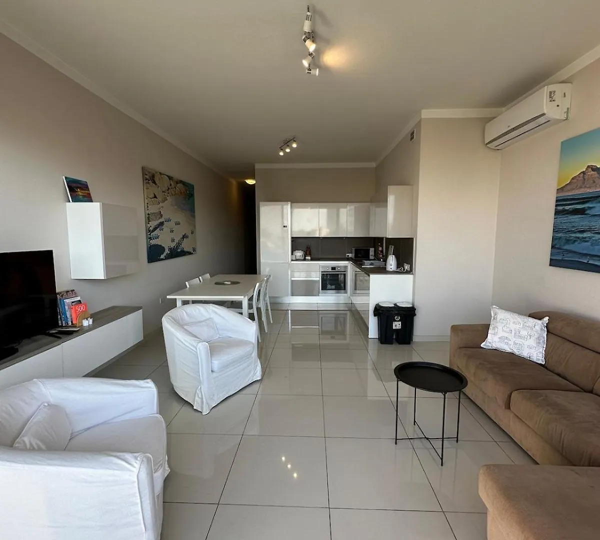 Apartament House With Sea Views In The City Center St. Julian's